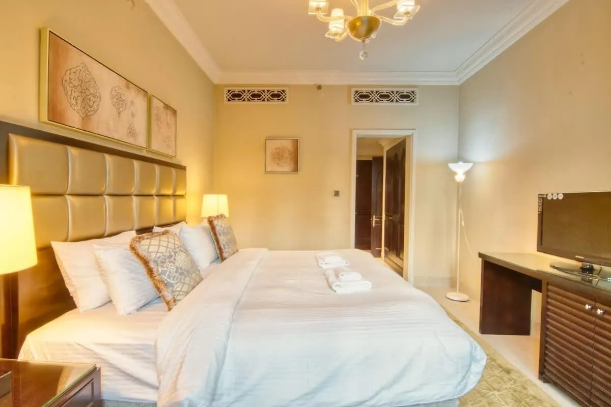 Gorgeous 1Bdr With Burj Khalifa & Fountain Views Apartman Dubaj